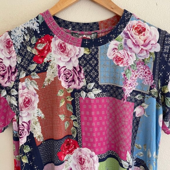 JOHNNY WAS Rose Patch Swing Tee: Size XS/Small in Excellent Pre-Loved Condition - Picture 3 of 10